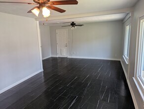 328 Southgate Ave in Virginia Beach, VA - Building Photo - Building Photo