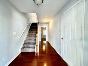 2100 Meadow Peak Rd in Duluth, GA - Building Photo - Building Photo