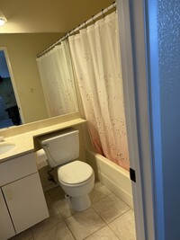 394 Mananai Pl, Unit 8S in Honolulu, HI - Building Photo - Building Photo