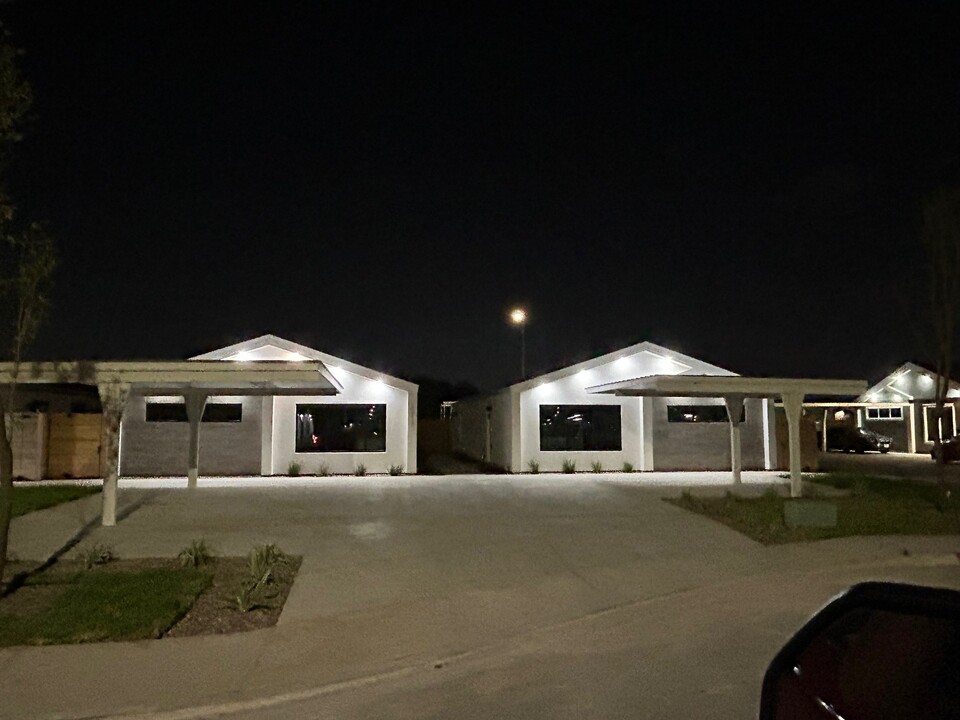 3413 N L St, Unit 1 in McAllen, TX - Foto de edificio