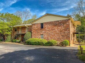 586 Franklin St, Unit #4 in Athens, GA - Foto de edificio - Building Photo