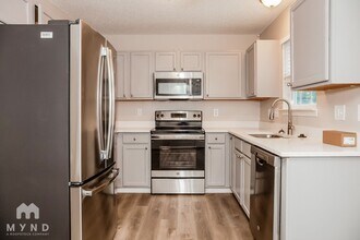 5908 Riana Way in Charlotte, NC - Building Photo - Building Photo
