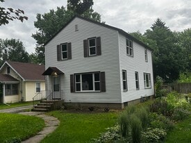 1713 Sheridan St in Madison, WI - Building Photo