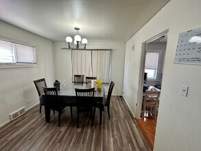 2346 W Jarvis Ave in Chicago, IL - Building Photo - Building Photo