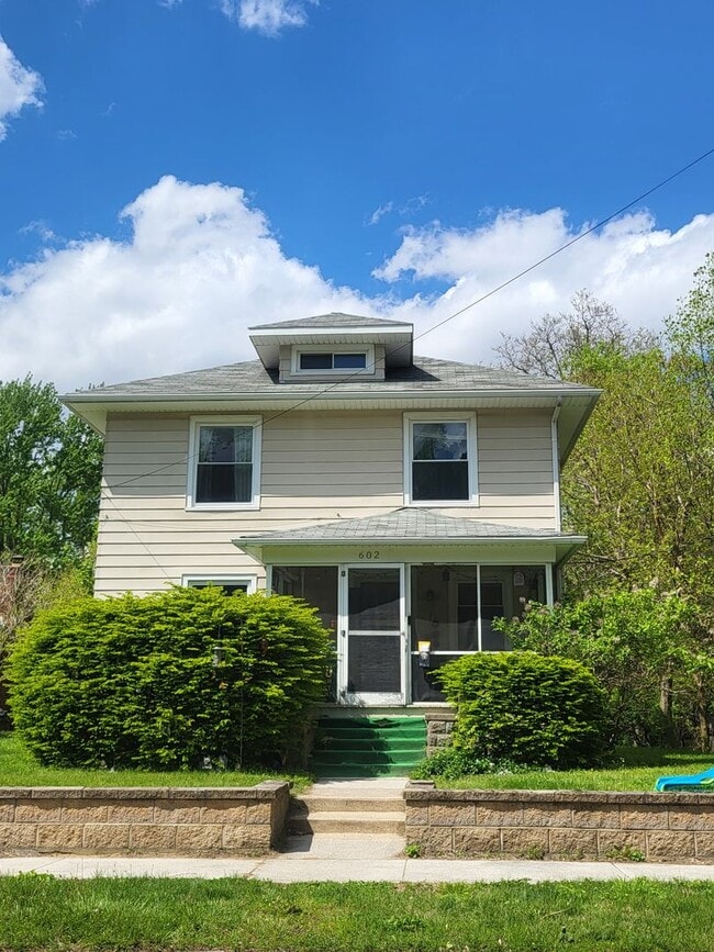property at 602 Wallace Ave
