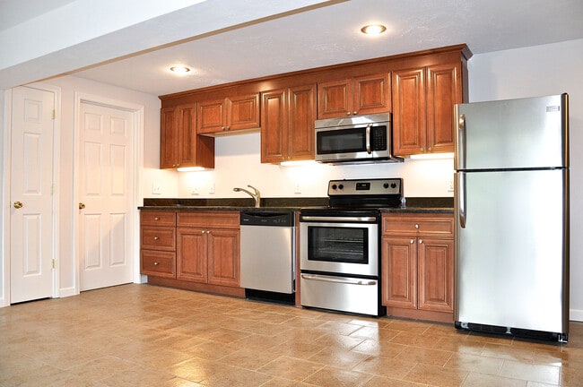 152 Main St, Unit 11