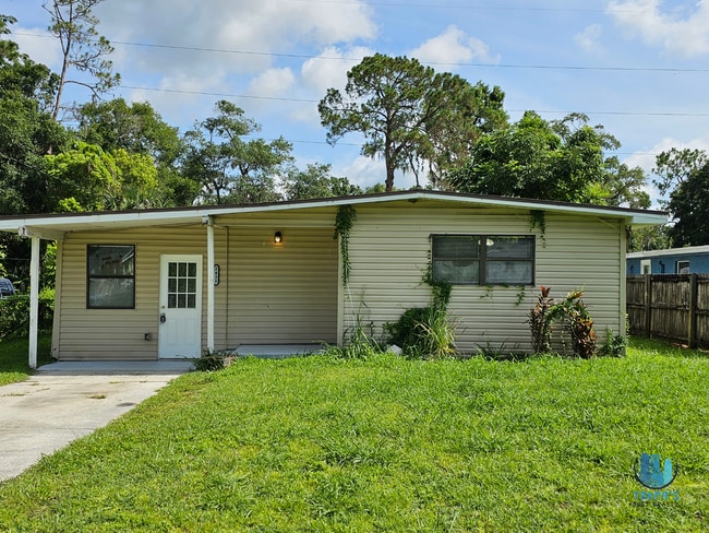property at 2431 Cannon St