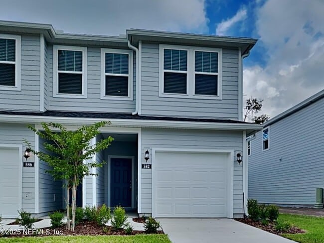 582 Holly Lks Dr