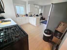 325-327-327 Rustic Ave in Pittsburgh, PA - Building Photo