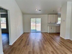 8625 N Stern Dr in Citrus Springs, FL - Building Photo - Building Photo