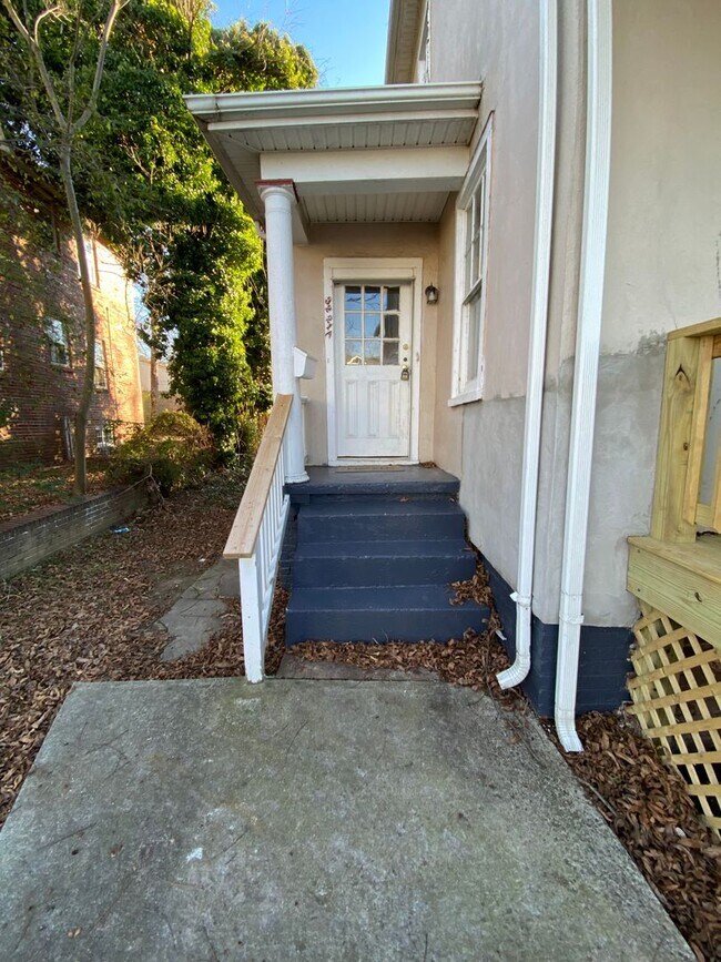 3221 Hanes Ave-Unit -Hanes Upstairs A in Richmond, VA - Building Photo - Building Photo