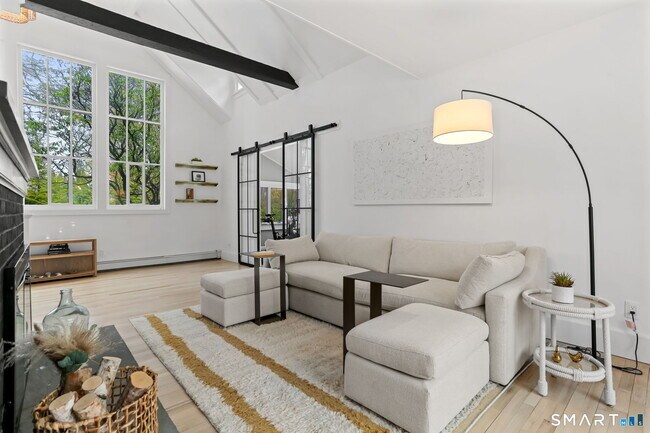 3 Riverview Rd in Westport, CT - Building Photo - Building Photo