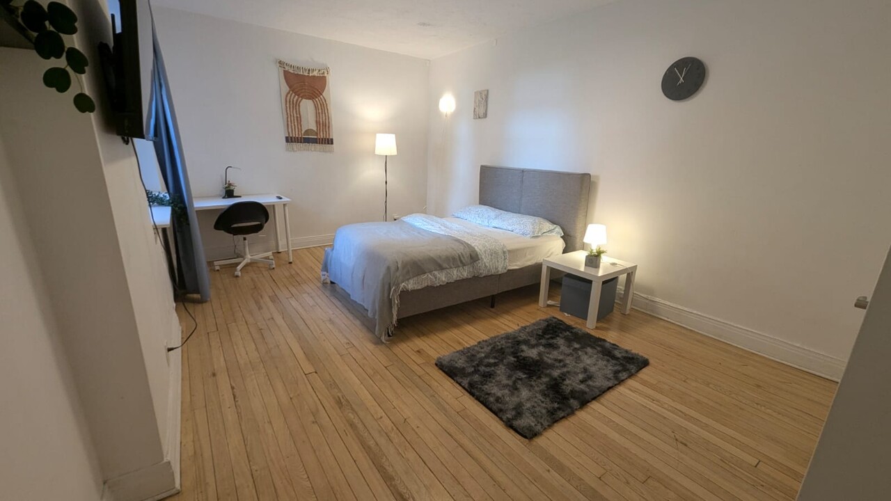 1575 Av. Summerhill in Montréal, QC - Building Photo