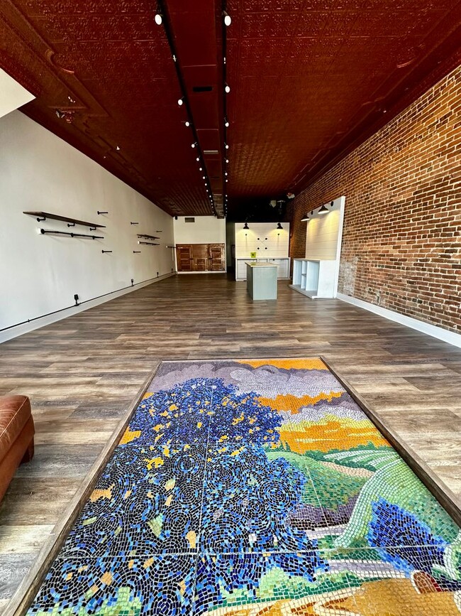 118-120 E Morrison St in Fayette, MO - Building Photo - Building Photo