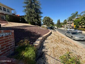 22319 MacFarlane Dr in Los Angeles, CA - Building Photo - Building Photo