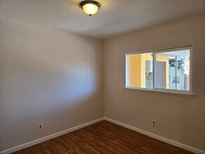 420 Algen Ct in Modesto, CA - Building Photo - Building Photo