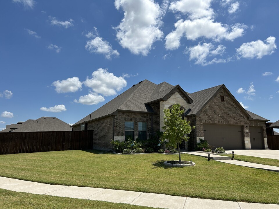 541 Firethorn Dr in Royse City, TX - Building Photo