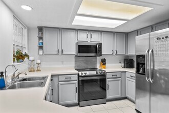 411 NW 50th Blvd in Gainesville, FL - Building Photo - Building Photo