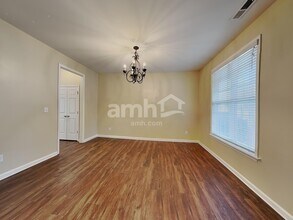 228 Pearson Pl in Clayton, NC - Foto de edificio - Building Photo