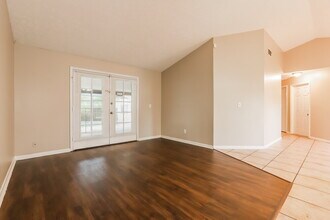 4139 Spring Way Cir in Valrico, FL - Building Photo - Building Photo