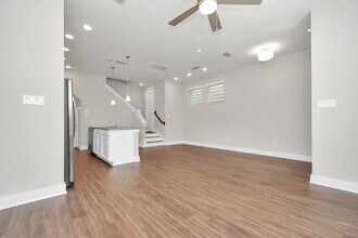 721 Strawberry Pines Ct in Houston, TX - Building Photo - Building Photo