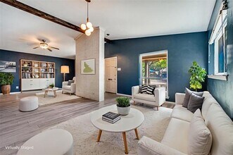 13815 Stonemoss Dr in Dallas, TX - Building Photo - Building Photo