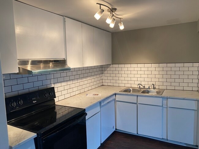 4207 Locust St, Unit A