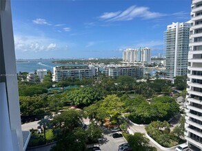 9 Island Ave in Miami Beach, FL - Building Photo - Building Photo