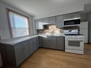 4008 N Leclaire Ave in Chicago, IL - Building Photo - Building Photo