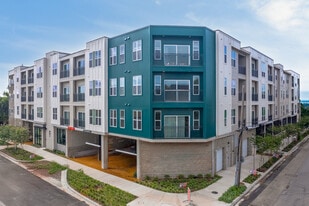 UNITi Bishop Arts in Dallas, TX - Building Photo