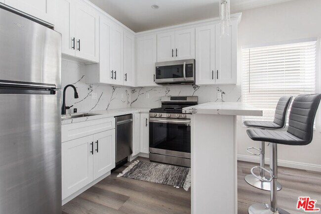 1460 W 22nd St in Los Angeles, CA - Building Photo - Building Photo