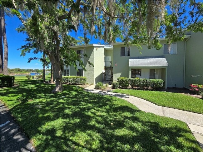 582 Fairways Cir, Unit A in Ocala, FL - Building Photo - Building Photo