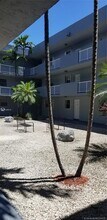 1725 W 60th St-Unit -F206 in Hialeah, FL - Building Photo - Building Photo