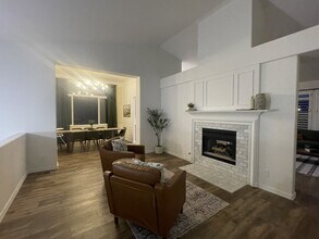 1267 E Hickenlooper Way in Draper, UT - Building Photo - Building Photo