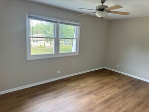 2605 Oriole Ln in Rolling Meadows, IL - Building Photo - Building Photo