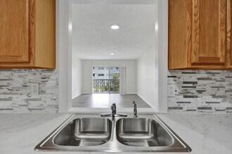 4200 NW 3rd Ct in Plantation, FL - Building Photo - Building Photo