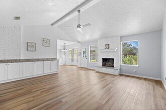 11834 Mulholland Dr in Stafford, TX - Building Photo - Building Photo
