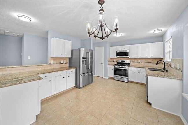 6627 Greenhouse Rd in Katy, TX - Building Photo - Building Photo