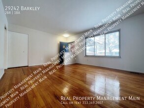 29242 Barkley St in Livonia, MI - Building Photo - Building Photo