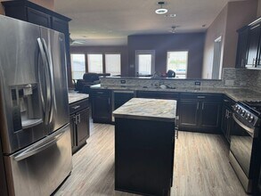 3022 Cambridge Meadows Ln in Dickinson, TX - Building Photo - Building Photo