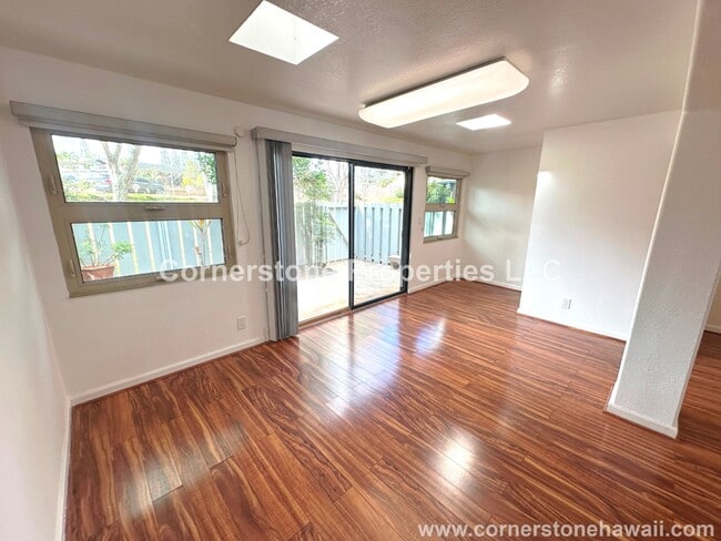 94-31 Kuahelani Ave in Mililani, HI - Building Photo - Building Photo