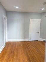 324 Granite St, Unit A in Quincy, MA - Building Photo