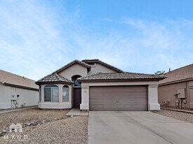 1045 W Todd Dr in Tempe, AZ - Building Photo