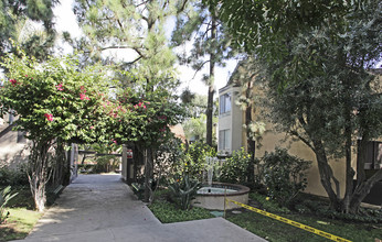 Park Villas North in San Diego, CA - Building Photo - Building Photo