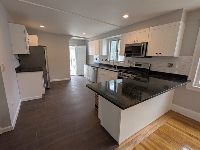 property at 21 Rogers Park Ave