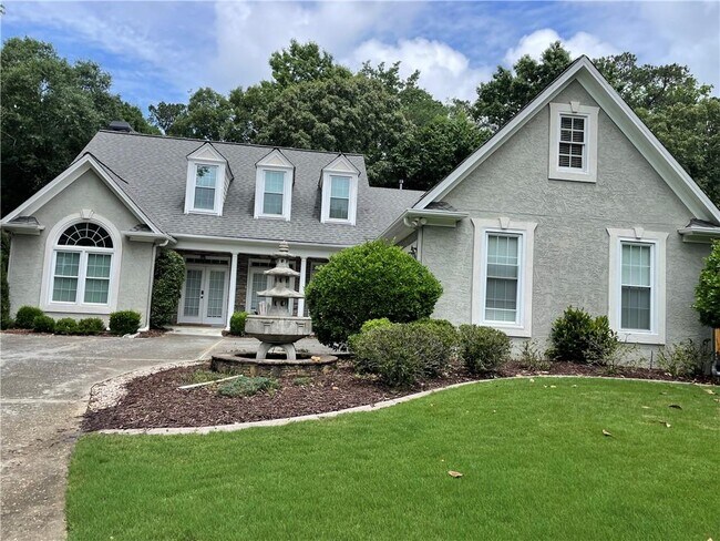 property at 402 Woodbrook Ct