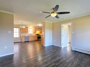 4 Rock Point Rd in Burlington, VT - Building Photo - Building Photo