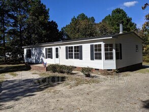 475 Nicole Dr in Sanford, NC - Building Photo - Building Photo