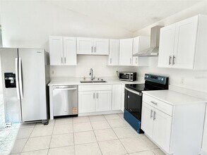 10708 Brice Ct in Orlando, FL - Building Photo - Building Photo