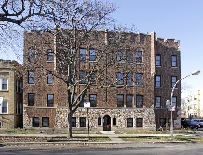 2445 W Rosemont Ave in Chicago, IL - Building Photo - Building Photo